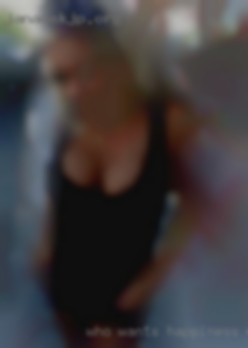 Who wants happiness woman and to be happy in Asheboro NC.